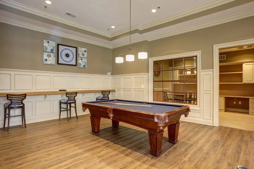 1136 Glenridge Place Unit 1005, Atlanta, Georgia 30342, 1 Bedroom Bedrooms, ,1 BathroomBathrooms,Residential,Sold,1136 Glenridge Place Unit 1005,6599159