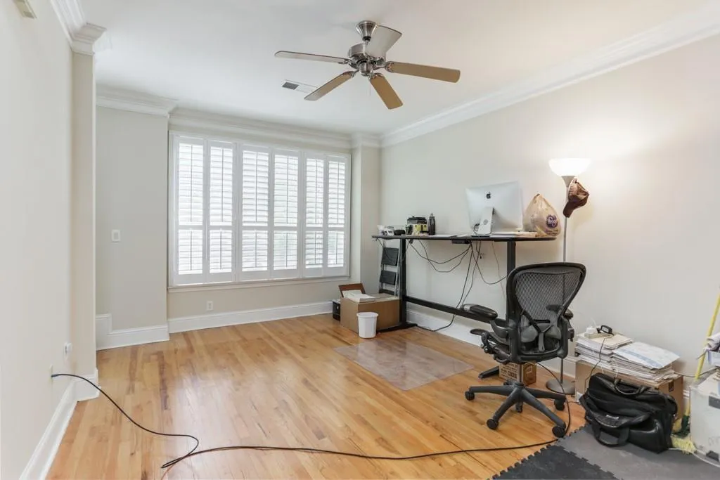 1136 Glenridge Place Unit 1005, Atlanta, Georgia 30342, 1 Bedroom Bedrooms, ,1 BathroomBathrooms,Residential,Sold,1136 Glenridge Place Unit 1005,6599159