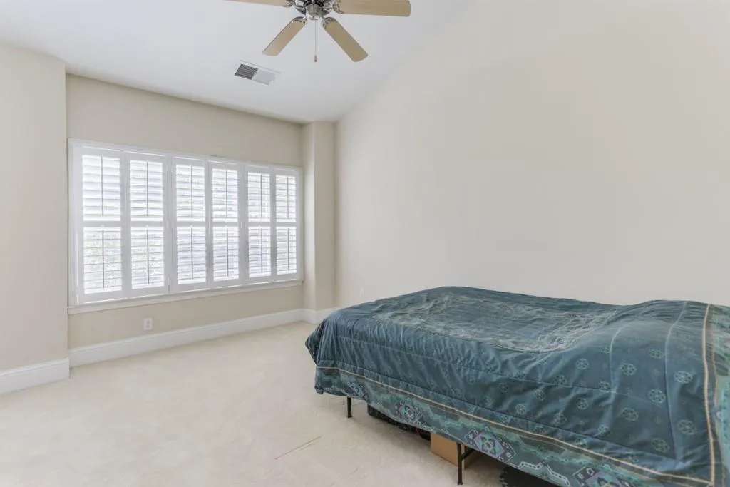 1136 Glenridge Place Unit 1005, Atlanta, Georgia 30342, 1 Bedroom Bedrooms, ,1 BathroomBathrooms,Residential,Sold,1136 Glenridge Place Unit 1005,6599159