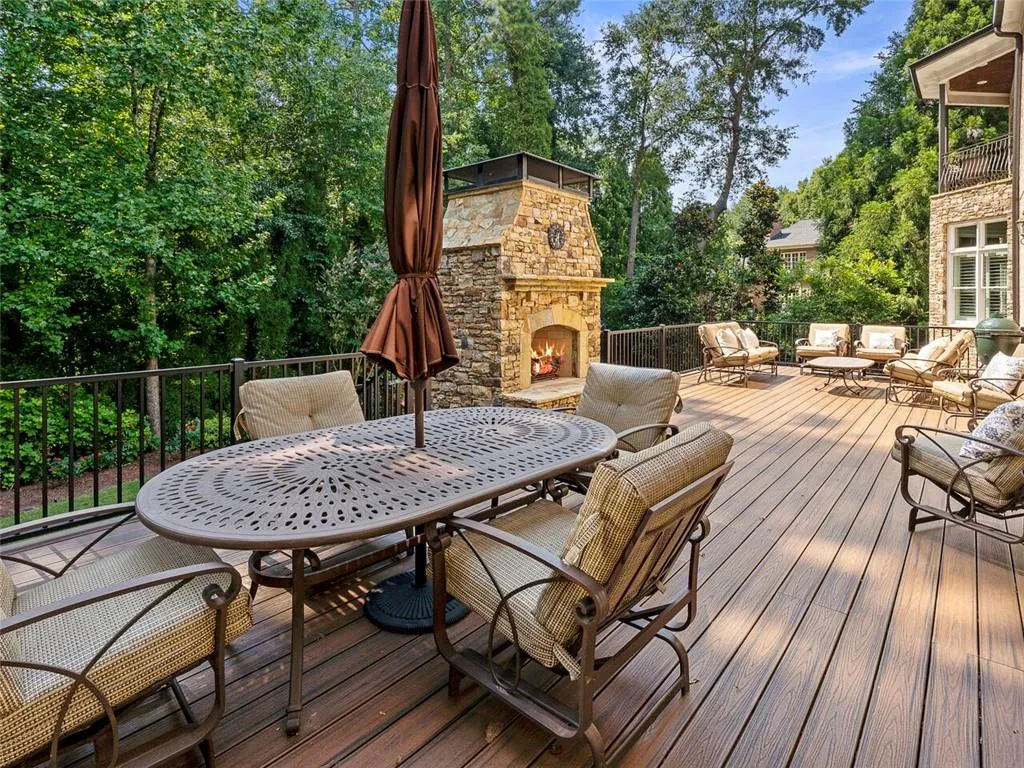 5170 Peachtree Dunwoody Road, Sandy Springs, Georgia 30342, 7 Bedrooms Bedrooms, ,9 BathroomsBathrooms,Residential,Sold,5170 Peachtree Dunwoody Road,6929051