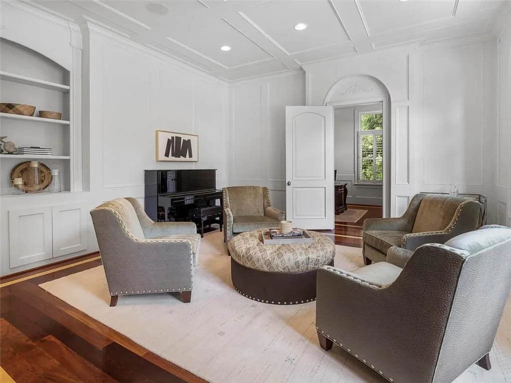 5170 Peachtree Dunwoody Road, Sandy Springs, Georgia 30342, 7 Bedrooms Bedrooms, ,9 BathroomsBathrooms,Residential,Sold,5170 Peachtree Dunwoody Road,6929051