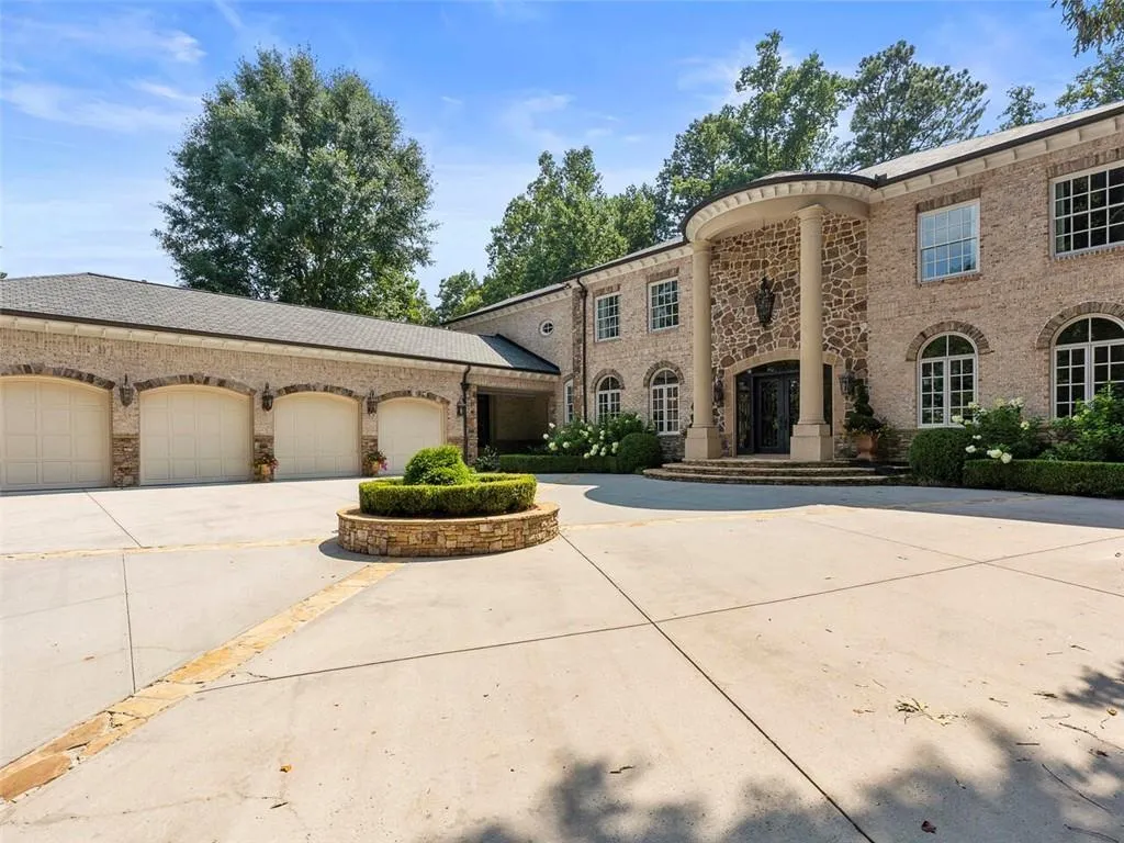 5170 Peachtree Dunwoody Road, Sandy Springs, Georgia 30342, 7 Bedrooms Bedrooms, ,9 BathroomsBathrooms,Residential,Sold,5170 Peachtree Dunwoody Road,6929051