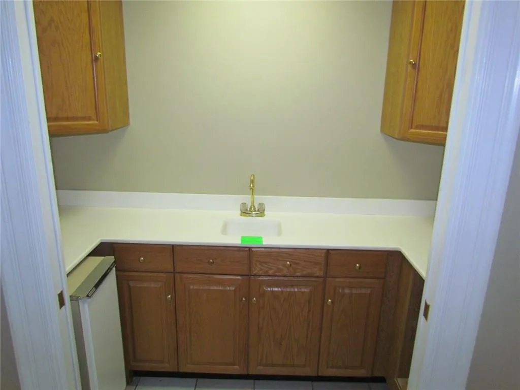 200 Spalding Hills Court, Sandy Springs, Georgia 30350, 4 Bedrooms Bedrooms, ,4 BathroomsBathrooms,Residential,Sold,200 Spalding Hills Court,5947359