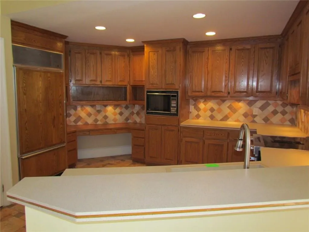 200 Spalding Hills Court, Sandy Springs, Georgia 30350, 4 Bedrooms Bedrooms, ,4 BathroomsBathrooms,Residential,Sold,200 Spalding Hills Court,5947359