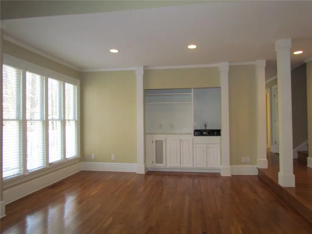 200 Spalding Hills Court, Sandy Springs, Georgia 30350, 4 Bedrooms Bedrooms, ,4 BathroomsBathrooms,Residential,Sold,200 Spalding Hills Court,5947359