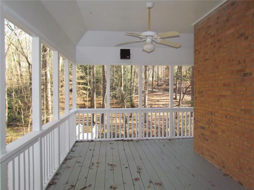 200 Spalding Hills Court, Sandy Springs, Georgia 30350, 4 Bedrooms Bedrooms, ,4 BathroomsBathrooms,Residential,Sold,200 Spalding Hills Court,5947359