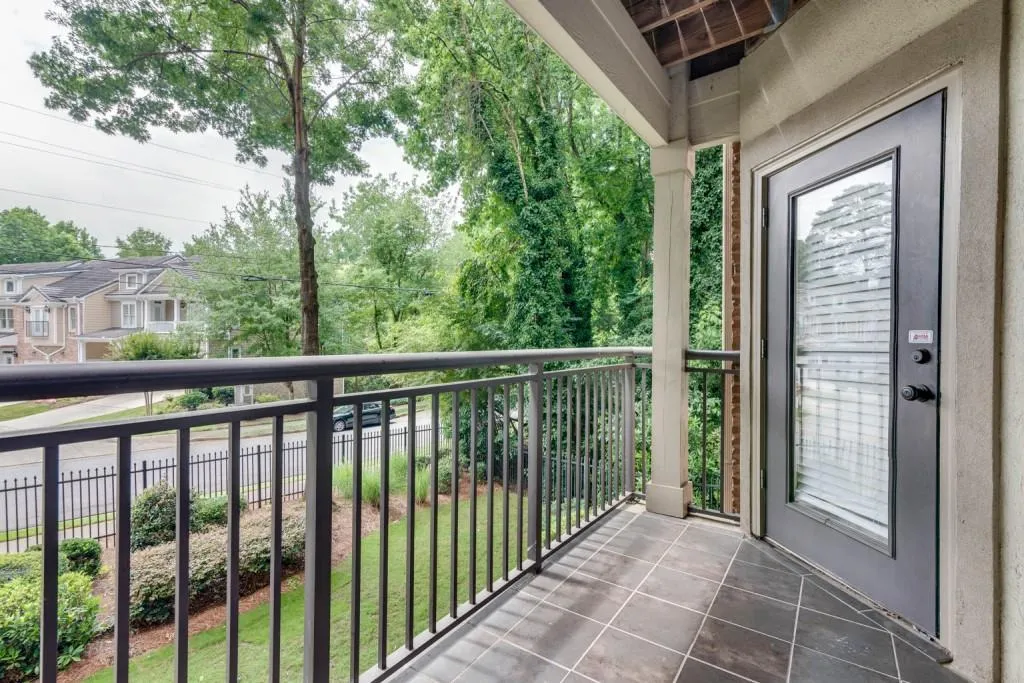 5559 Glenridge Drive Unit 2108, Atlanta, Georgia 30342, 2 Bedrooms Bedrooms, ,2 BathroomsBathrooms,Residential,Sold,5559 Glenridge Drive Unit 2108,6905874