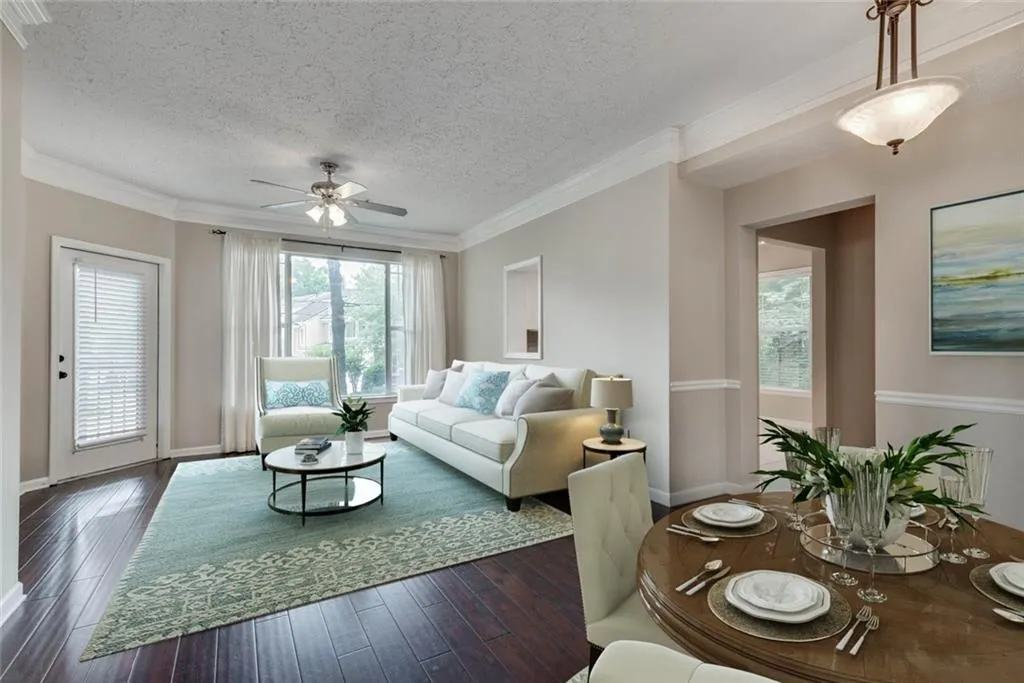 5559 Glenridge Drive Unit 2108, Atlanta, Georgia 30342, 2 Bedrooms Bedrooms, ,2 BathroomsBathrooms,Residential,Sold,5559 Glenridge Drive Unit 2108,6905874