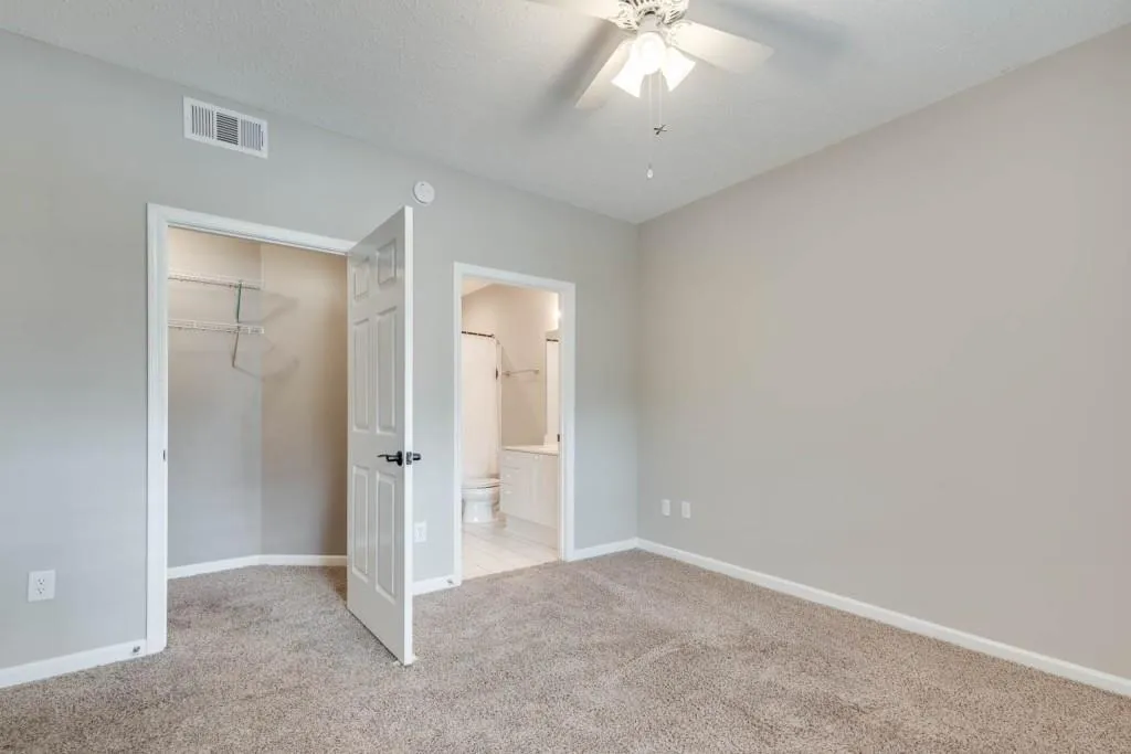 5559 Glenridge Drive Unit 2108, Atlanta, Georgia 30342, 2 Bedrooms Bedrooms, ,2 BathroomsBathrooms,Residential,Sold,5559 Glenridge Drive Unit 2108,6905874