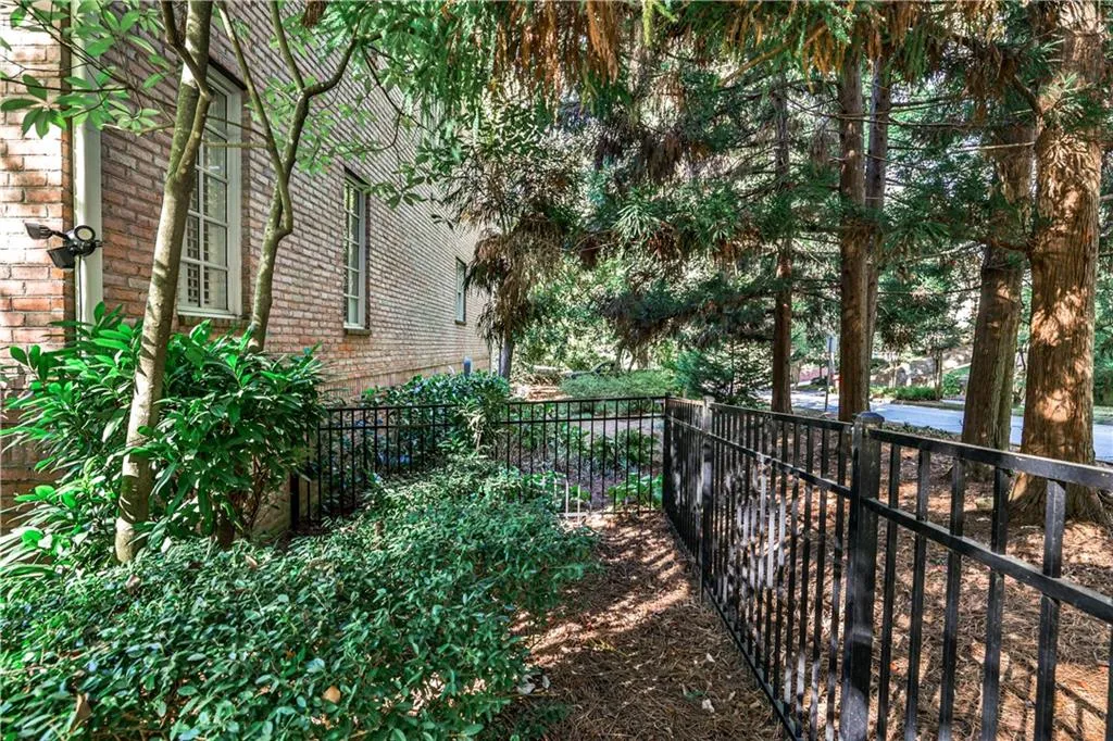 2696 Ellwood Drive Ne, Atlanta, Georgia 30305, 5 Bedrooms Bedrooms, ,4 BathroomsBathrooms,Residential,For Sale,2696 Ellwood Drive Ne,7664124