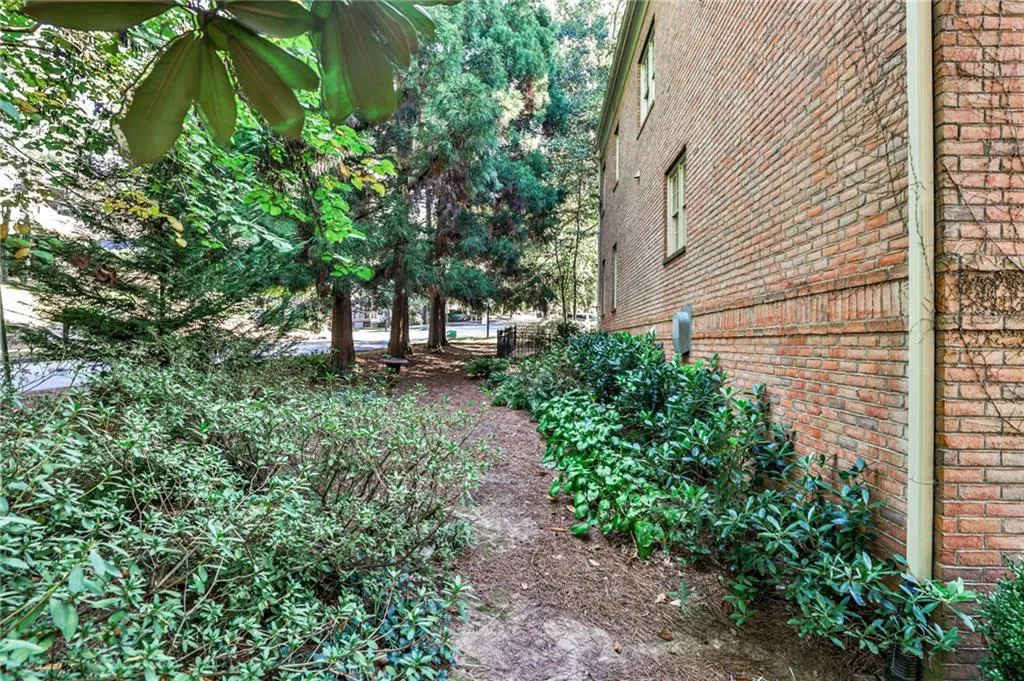 2696 Ellwood Drive Ne, Atlanta, Georgia 30305, 5 Bedrooms Bedrooms, ,4 BathroomsBathrooms,Residential,For Sale,2696 Ellwood Drive Ne,7664124