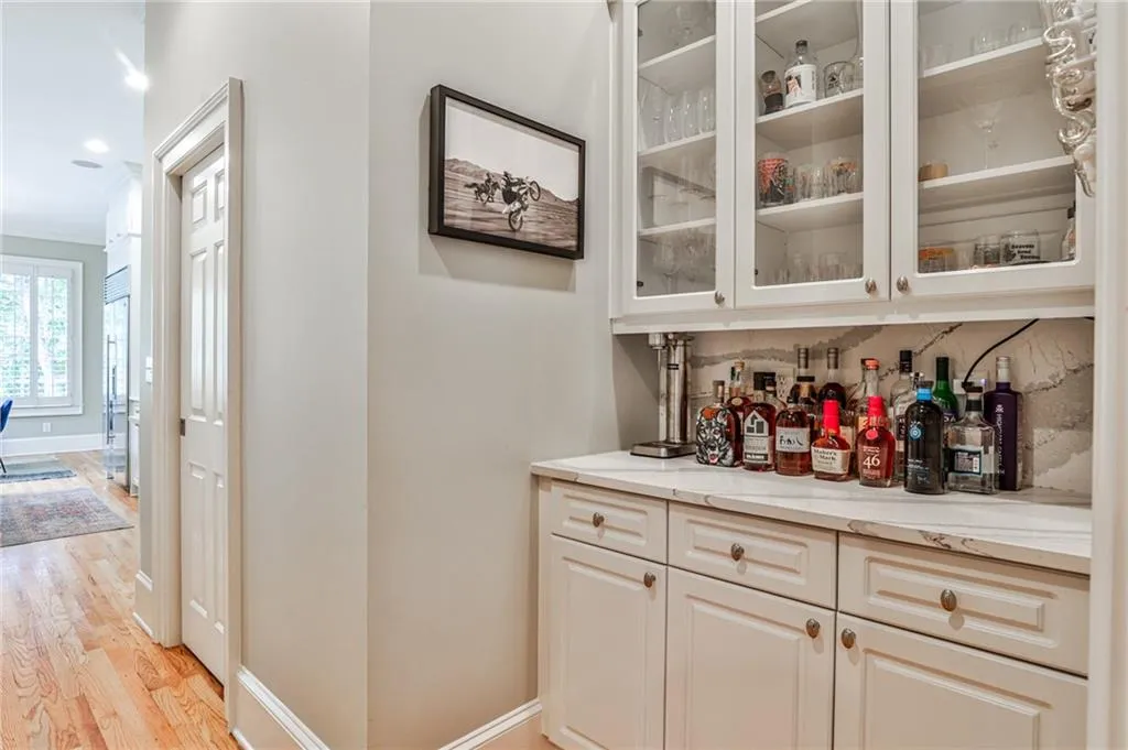 2696 Ellwood Drive Ne, Atlanta, Georgia 30305, 5 Bedrooms Bedrooms, ,4 BathroomsBathrooms,Residential,For Sale,2696 Ellwood Drive Ne,7664124