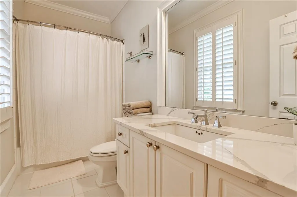 2696 Ellwood Drive Ne, Atlanta, Georgia 30305, 5 Bedrooms Bedrooms, ,4 BathroomsBathrooms,Residential,For Sale,2696 Ellwood Drive Ne,7664124