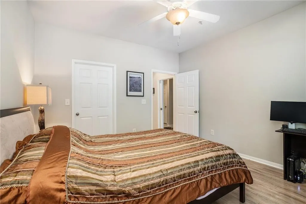 5641 Roswell Road Unit 105, Atlanta, Georgia 30342, 2 Bedrooms Bedrooms, ,2 BathroomsBathrooms,Residential,Sold,5641 Roswell Road Unit 105,6550314