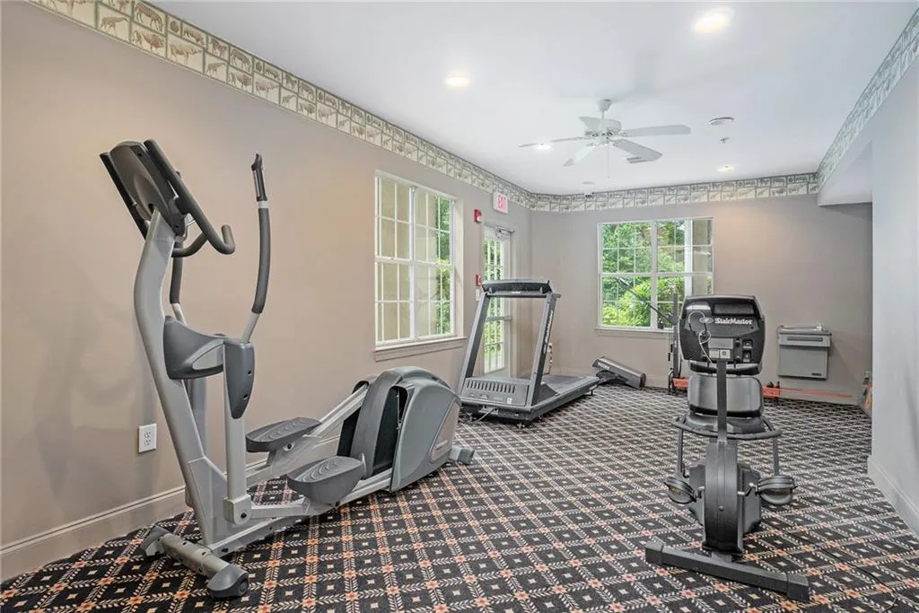 5641 Roswell Road Unit 105, Atlanta, Georgia 30342, 2 Bedrooms Bedrooms, ,2 BathroomsBathrooms,Residential,Sold,5641 Roswell Road Unit 105,6550314