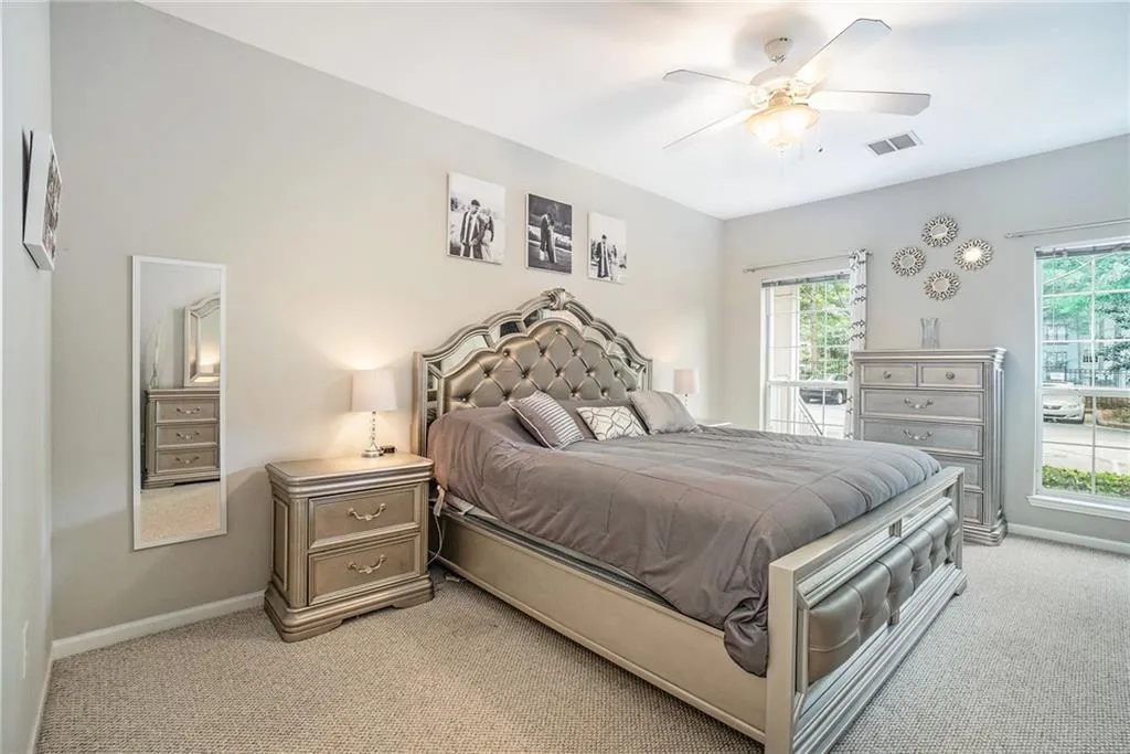 5641 Roswell Road Unit 105, Atlanta, Georgia 30342, 2 Bedrooms Bedrooms, ,2 BathroomsBathrooms,Residential,Sold,5641 Roswell Road Unit 105,6550314