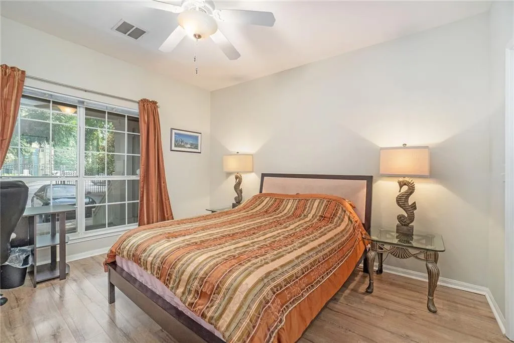 5641 Roswell Road Unit 105, Atlanta, Georgia 30342, 2 Bedrooms Bedrooms, ,2 BathroomsBathrooms,Residential,Sold,5641 Roswell Road Unit 105,6550314