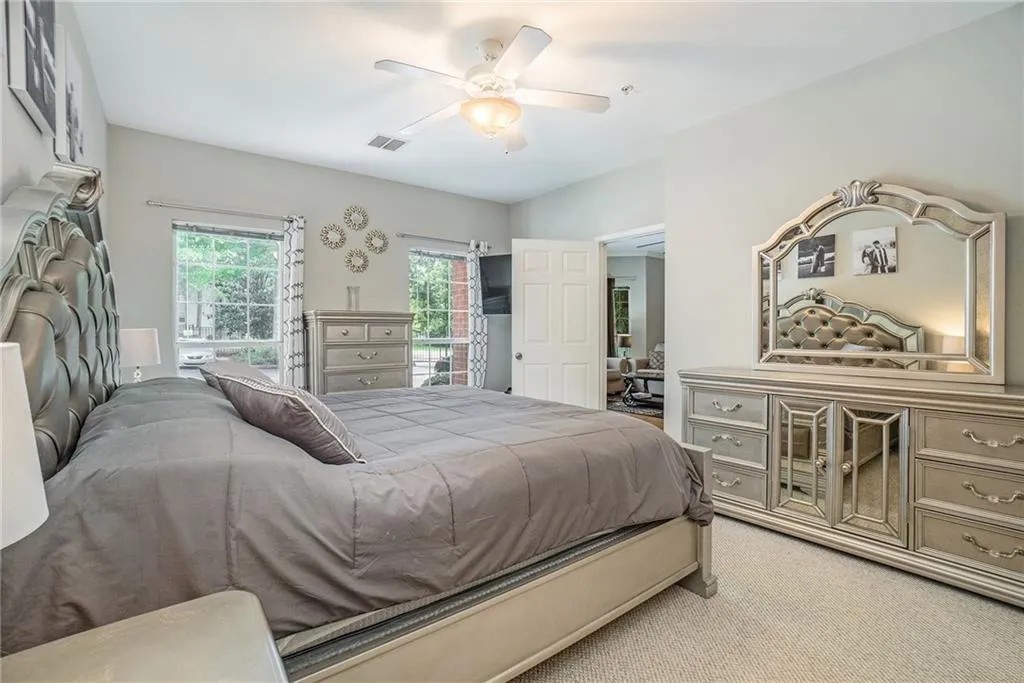 5641 Roswell Road Unit 105, Atlanta, Georgia 30342, 2 Bedrooms Bedrooms, ,2 BathroomsBathrooms,Residential,Sold,5641 Roswell Road Unit 105,6550314