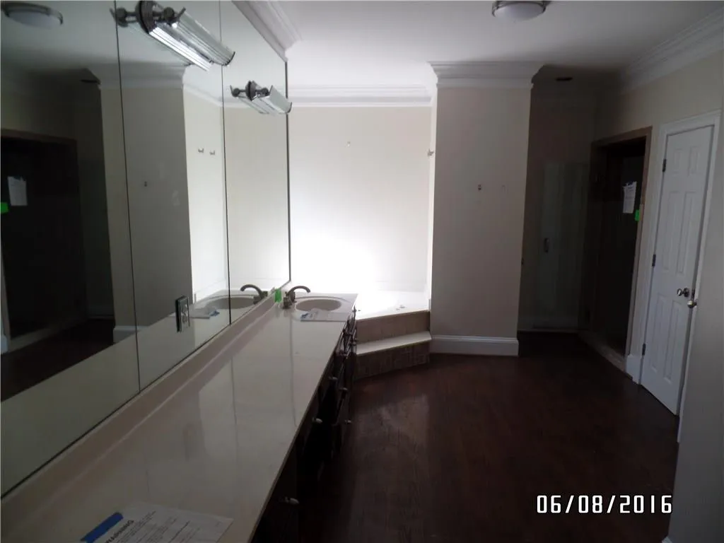 520 Northland Ridge Court, Atlanta, Georgia 30342, 5 Bedrooms Bedrooms, ,5 BathroomsBathrooms,Residential,Sold,520 Northland Ridge Court,5703865