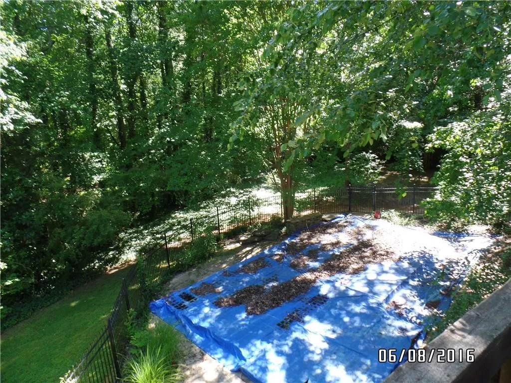 520 Northland Ridge Court, Atlanta, Georgia 30342, 5 Bedrooms Bedrooms, ,5 BathroomsBathrooms,Residential,Sold,520 Northland Ridge Court,5703865