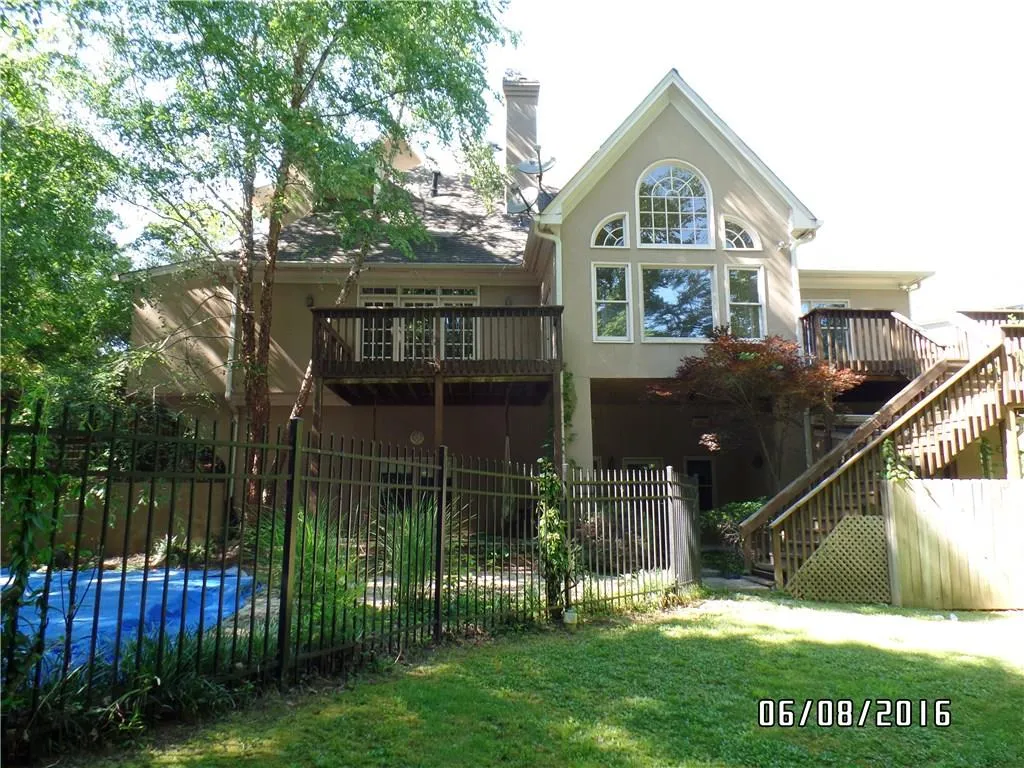 520 Northland Ridge Court, Atlanta, Georgia 30342, 5 Bedrooms Bedrooms, ,5 BathroomsBathrooms,Residential,Sold,520 Northland Ridge Court,5703865