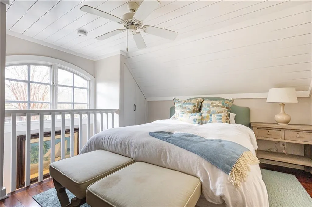 Guest House Upper Level Bedroom with overlook.