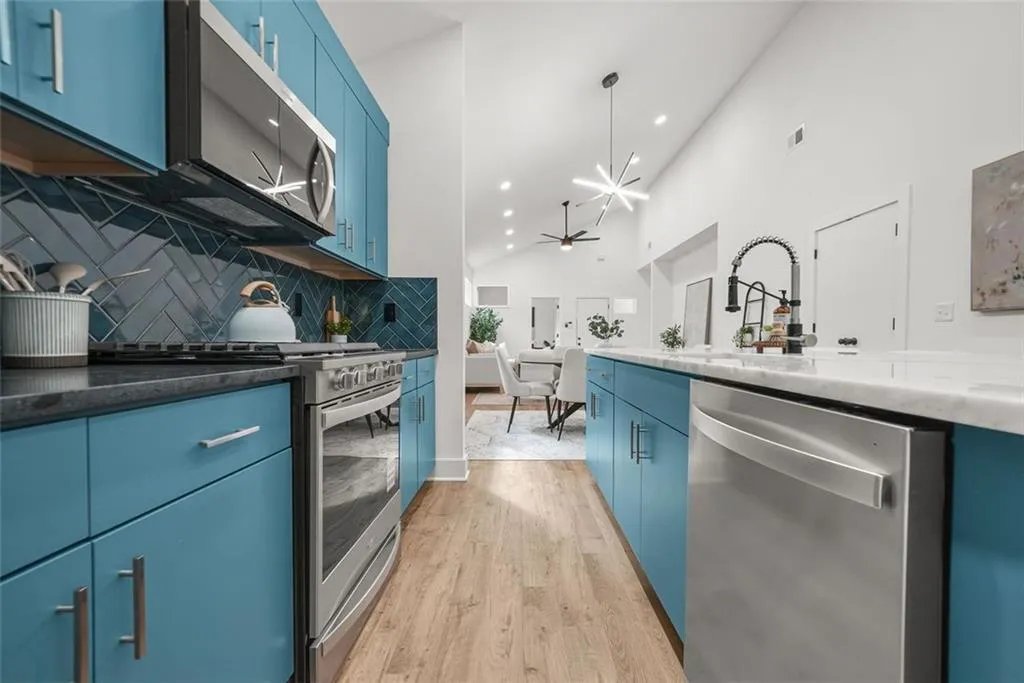 581 Woods Drive Nw, Atlanta, Georgia 30318, 3 Bedrooms Bedrooms, ,2 BathroomsBathrooms,Residential,For Sale,581 Woods Drive Nw,7648966