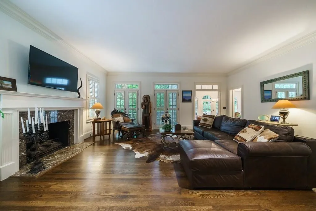 7875 Landowne Drive, Sandy Springs, Georgia 30350, 5 Bedrooms Bedrooms, ,4 BathroomsBathrooms,Residential,Sold,7875 Landowne Drive,6876880