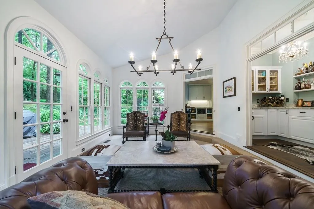 7875 Landowne Drive, Sandy Springs, Georgia 30350, 5 Bedrooms Bedrooms, ,4 BathroomsBathrooms,Residential,Sold,7875 Landowne Drive,6876880