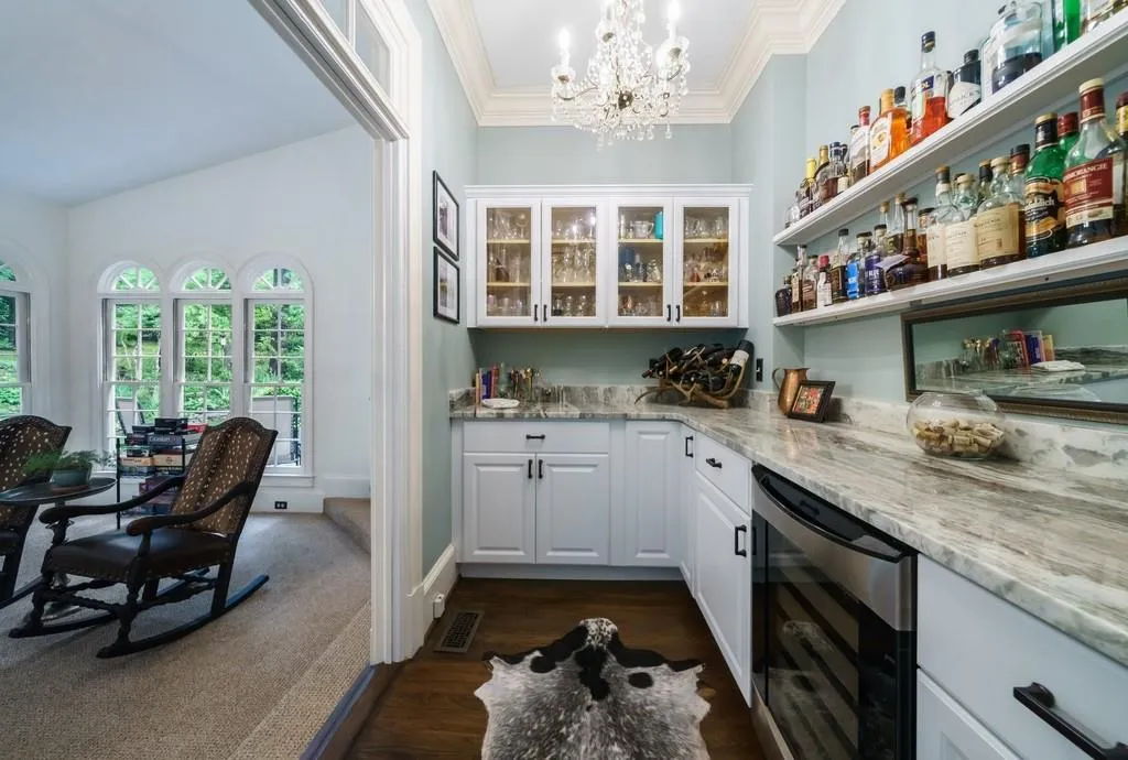 7875 Landowne Drive, Sandy Springs, Georgia 30350, 5 Bedrooms Bedrooms, ,4 BathroomsBathrooms,Residential,Sold,7875 Landowne Drive,6876880