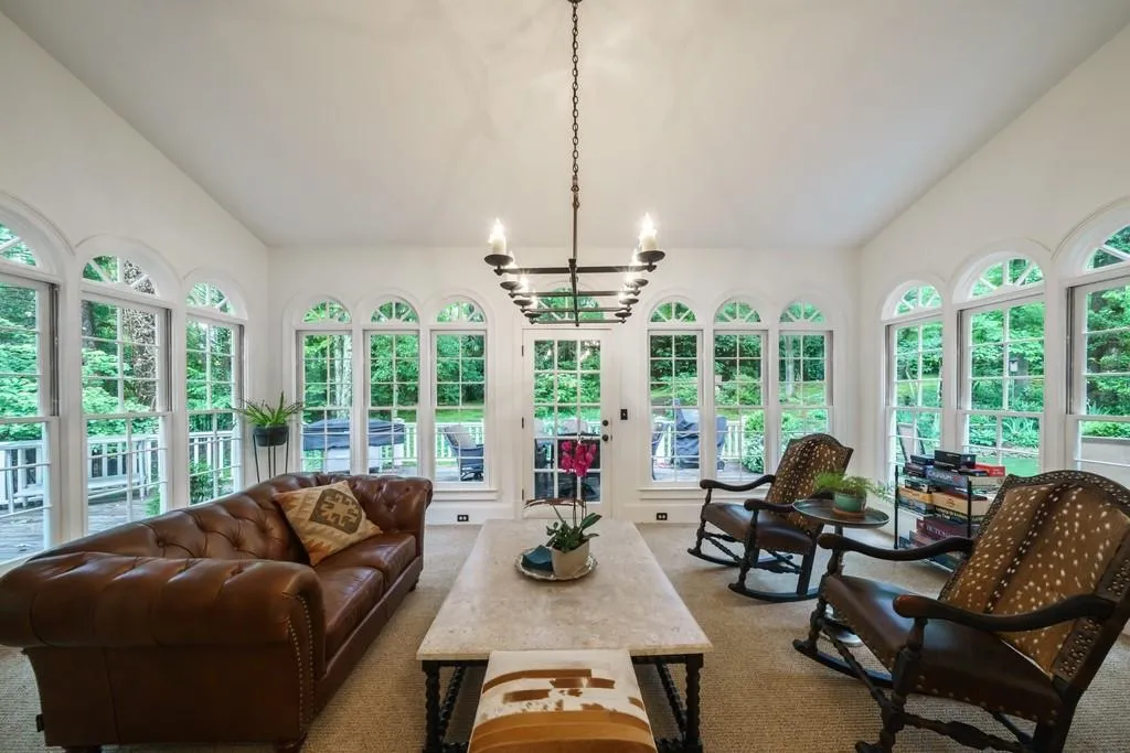 7875 Landowne Drive, Sandy Springs, Georgia 30350, 5 Bedrooms Bedrooms, ,4 BathroomsBathrooms,Residential,Sold,7875 Landowne Drive,6876880