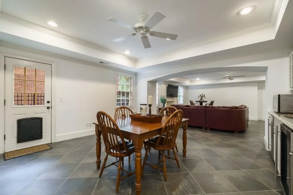 7875 Landowne Drive, Sandy Springs, Georgia 30350, 5 Bedrooms Bedrooms, ,4 BathroomsBathrooms,Residential,Sold,7875 Landowne Drive,6876880