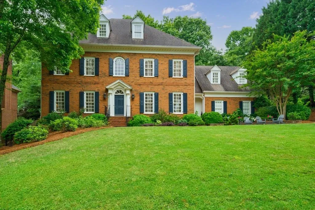 7875 Landowne Drive, Sandy Springs, Georgia 30350, 5 Bedrooms Bedrooms, ,4 BathroomsBathrooms,Residential,Sold,7875 Landowne Drive,6876880