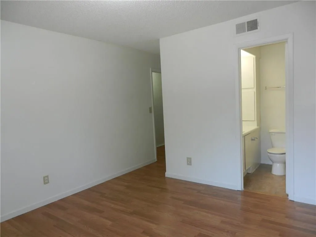 590 Northridge Crossing Drive, Sandy Springs, Georgia 30350, 2 Bedrooms Bedrooms, ,2 BathroomsBathrooms,Residential,Sold,590 Northridge Crossing Drive,5761770