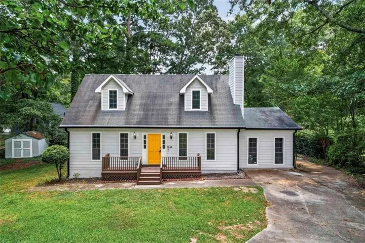 1046 River Bend Court, Riverdale, Georgia 30296