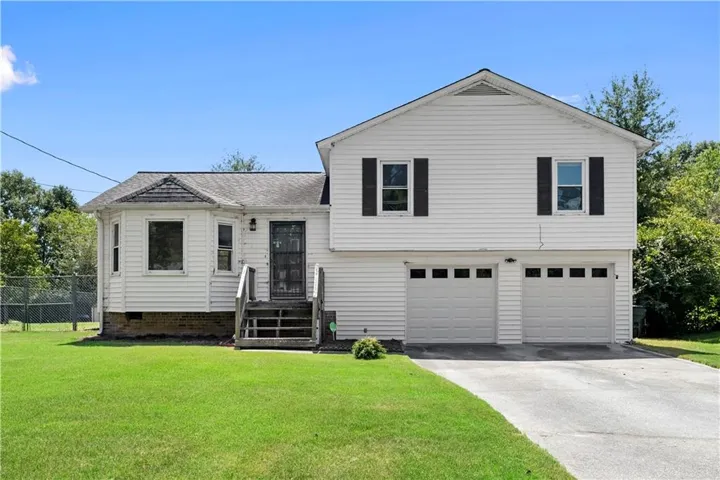 1560 Rose Garden Lane, Loganville, Georgia 30052