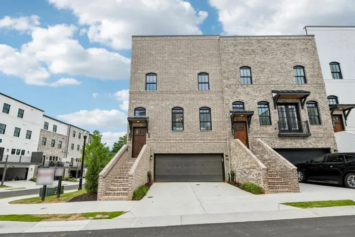 345 Sugarview Road, Sugar Hill, Georgia 30518