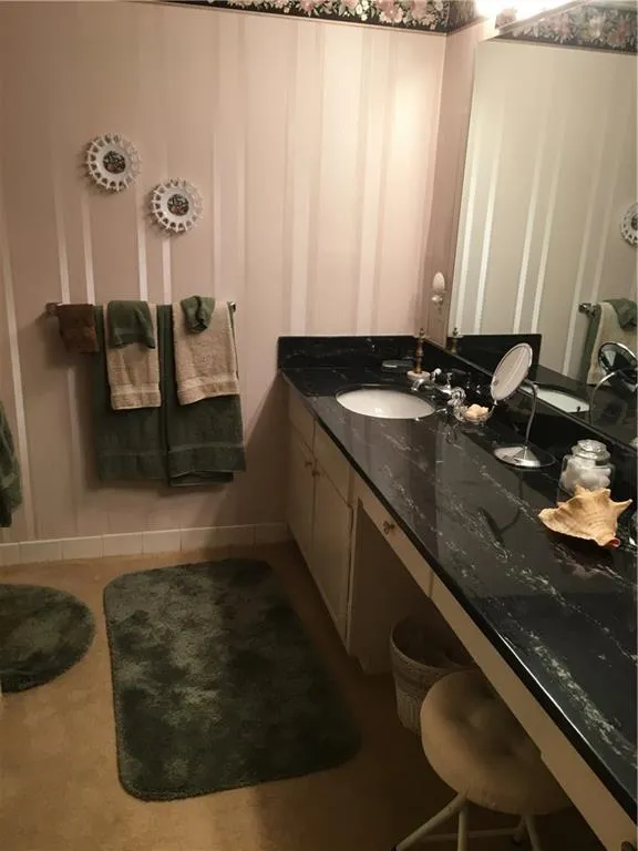 6851 Roswell Road Ne Unit Q23, Sandy Springs, Georgia 30328, 3 Bedrooms Bedrooms, ,2 BathroomsBathrooms,Residential,Sold,6851 Roswell Road Ne Unit Q23,5921791