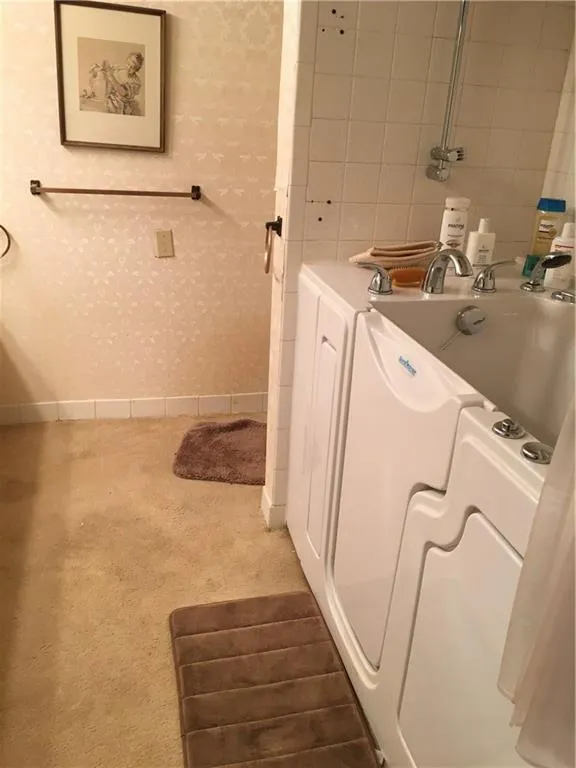 6851 Roswell Road Ne Unit Q23, Sandy Springs, Georgia 30328, 3 Bedrooms Bedrooms, ,2 BathroomsBathrooms,Residential,Sold,6851 Roswell Road Ne Unit Q23,5921791