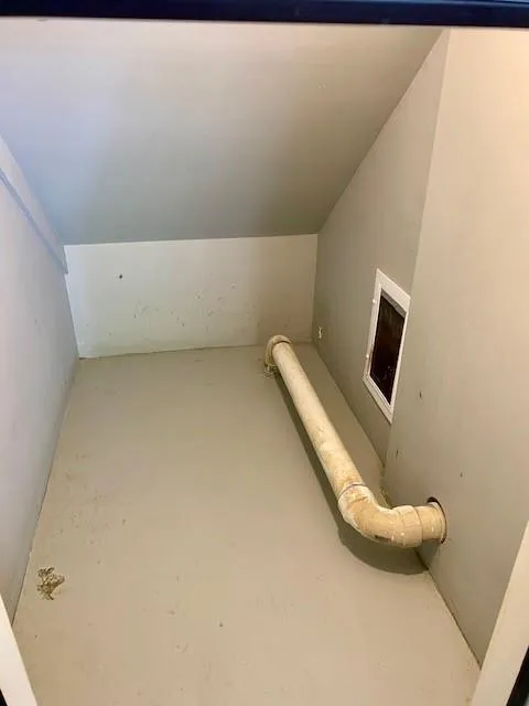 Excellent litter box space.