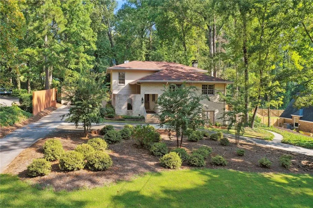790 Sudbury Road, Atlanta, Georgia 30328, 4 Bedrooms Bedrooms, ,3 BathroomsBathrooms,Residential,Sold,790 Sudbury Road,7119210
