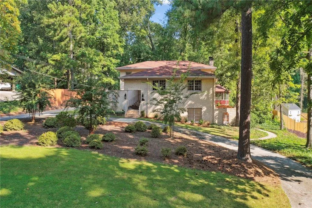 790 Sudbury Road, Atlanta, Georgia 30328, 4 Bedrooms Bedrooms, ,3 BathroomsBathrooms,Residential,Sold,790 Sudbury Road,7119210