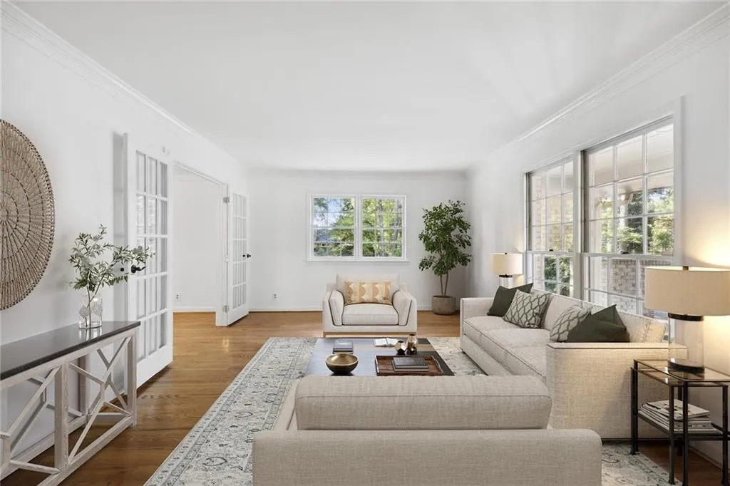 790 Sudbury Road, Atlanta, Georgia 30328, 4 Bedrooms Bedrooms, ,3 BathroomsBathrooms,Residential,Sold,790 Sudbury Road,7119210