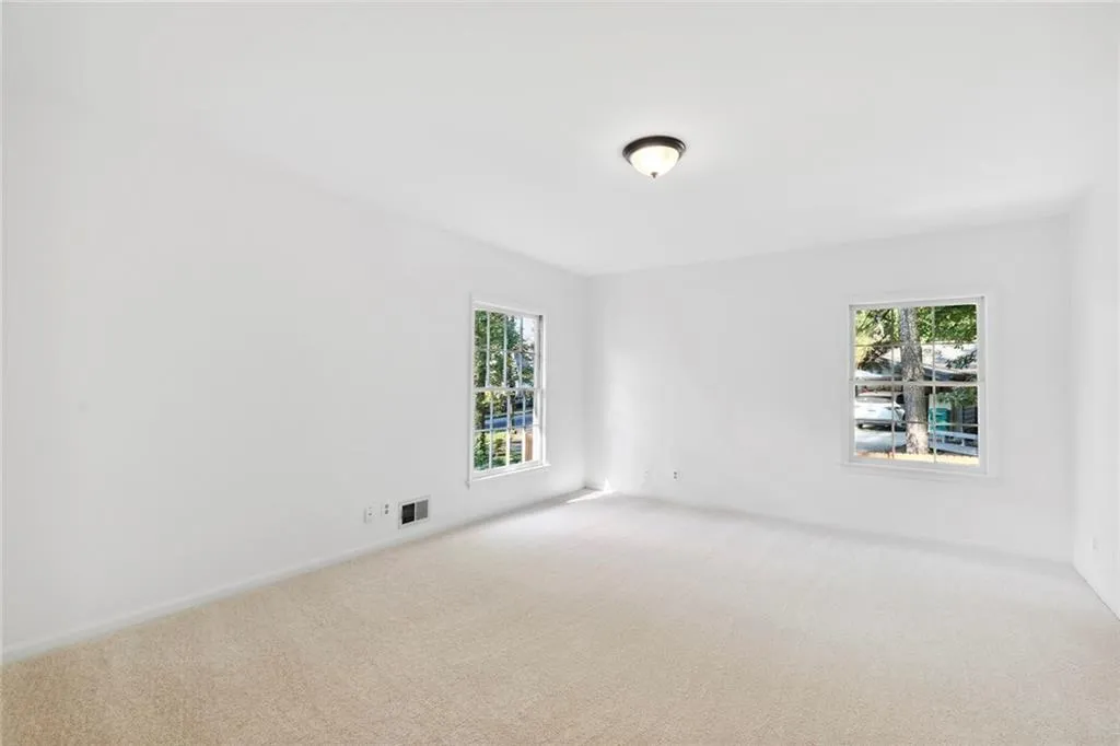 790 Sudbury Road, Atlanta, Georgia 30328, 4 Bedrooms Bedrooms, ,3 BathroomsBathrooms,Residential,Sold,790 Sudbury Road,7119210