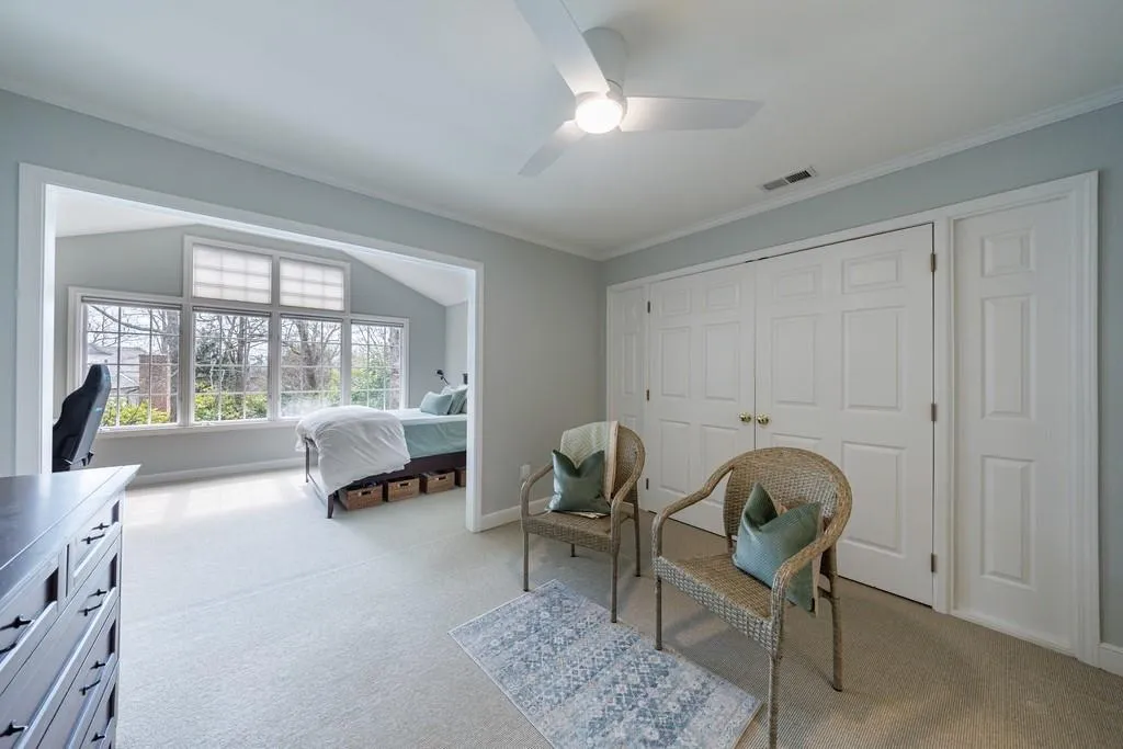 Sitting room adjacent to upstairs bedroom 2
