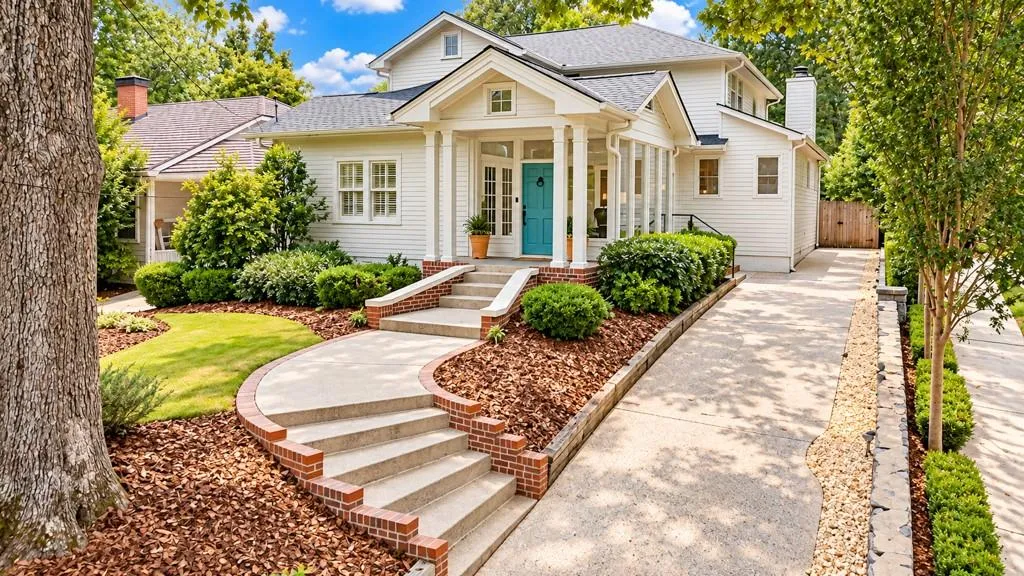 241 Lakeview Avenue Ne, Atlanta, Georgia 30305, 4 Bedrooms Bedrooms, 0 ,3 BathroomsBathrooms,Residential,For Sale,241 Lakeview Avenue Ne,7844537