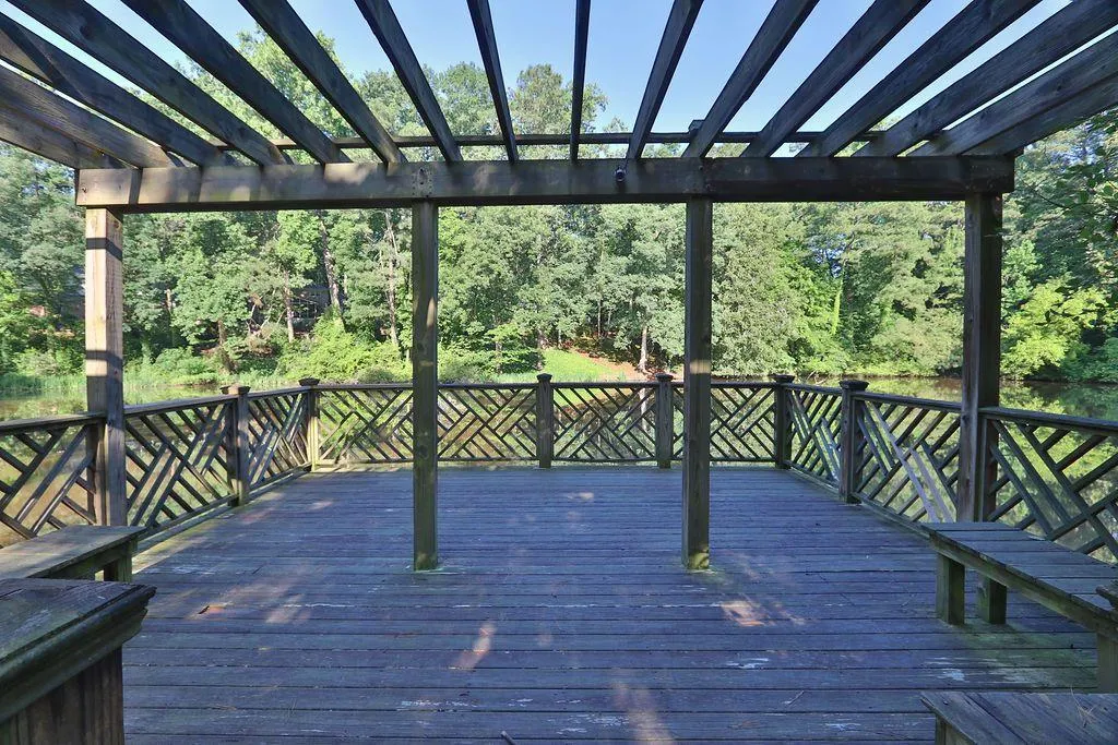 3650 Ashford Dunwoody Road Ne Unit 818, Brookhaven, Georgia 30319, 3 Bedrooms Bedrooms, ,2 BathroomsBathrooms,Residential,For Sale,3650 Ashford Dunwoody Road Ne Unit 818,7639289