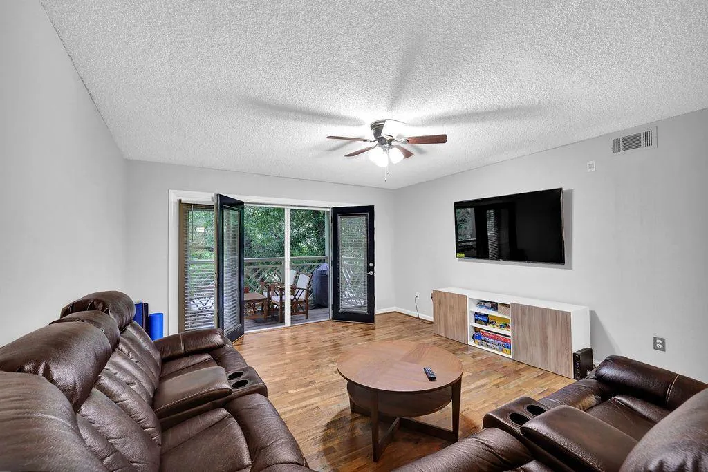 3650 Ashford Dunwoody Road Ne Unit 818, Brookhaven, Georgia 30319, 3 Bedrooms Bedrooms, ,2 BathroomsBathrooms,Residential,For Sale,3650 Ashford Dunwoody Road Ne Unit 818,7639289