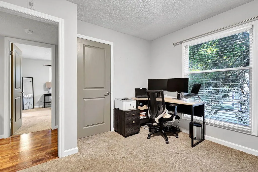 3650 Ashford Dunwoody Road Ne Unit 818, Brookhaven, Georgia 30319, 3 Bedrooms Bedrooms, ,2 BathroomsBathrooms,Residential,For Sale,3650 Ashford Dunwoody Road Ne Unit 818,7639289