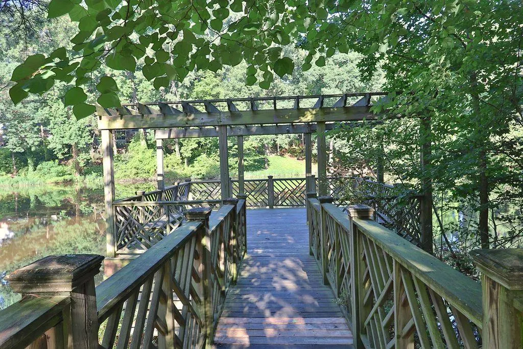 3650 Ashford Dunwoody Road Ne Unit 818, Brookhaven, Georgia 30319, 3 Bedrooms Bedrooms, ,2 BathroomsBathrooms,Residential,For Sale,3650 Ashford Dunwoody Road Ne Unit 818,7639289